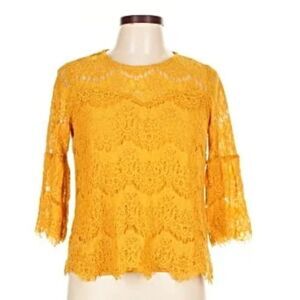 Monteau Top 3/4 Bell Sleeve Scalloped Eyelash Lace Round Neck Yellow Women's Sm